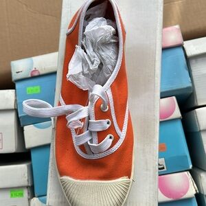 Soda ACIMA-S Canvas Sneakers Low Top Shell Toe Women’s Orange NIB